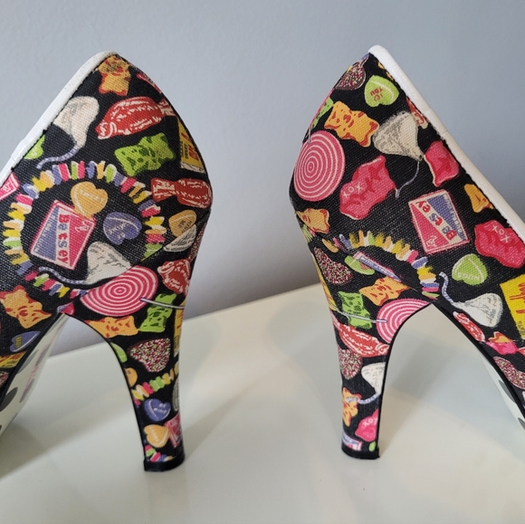 Vintage Betsey Johnson Candy Print Peep Toe Heels, VGUC, Size 7 - Picture 5 of 8
